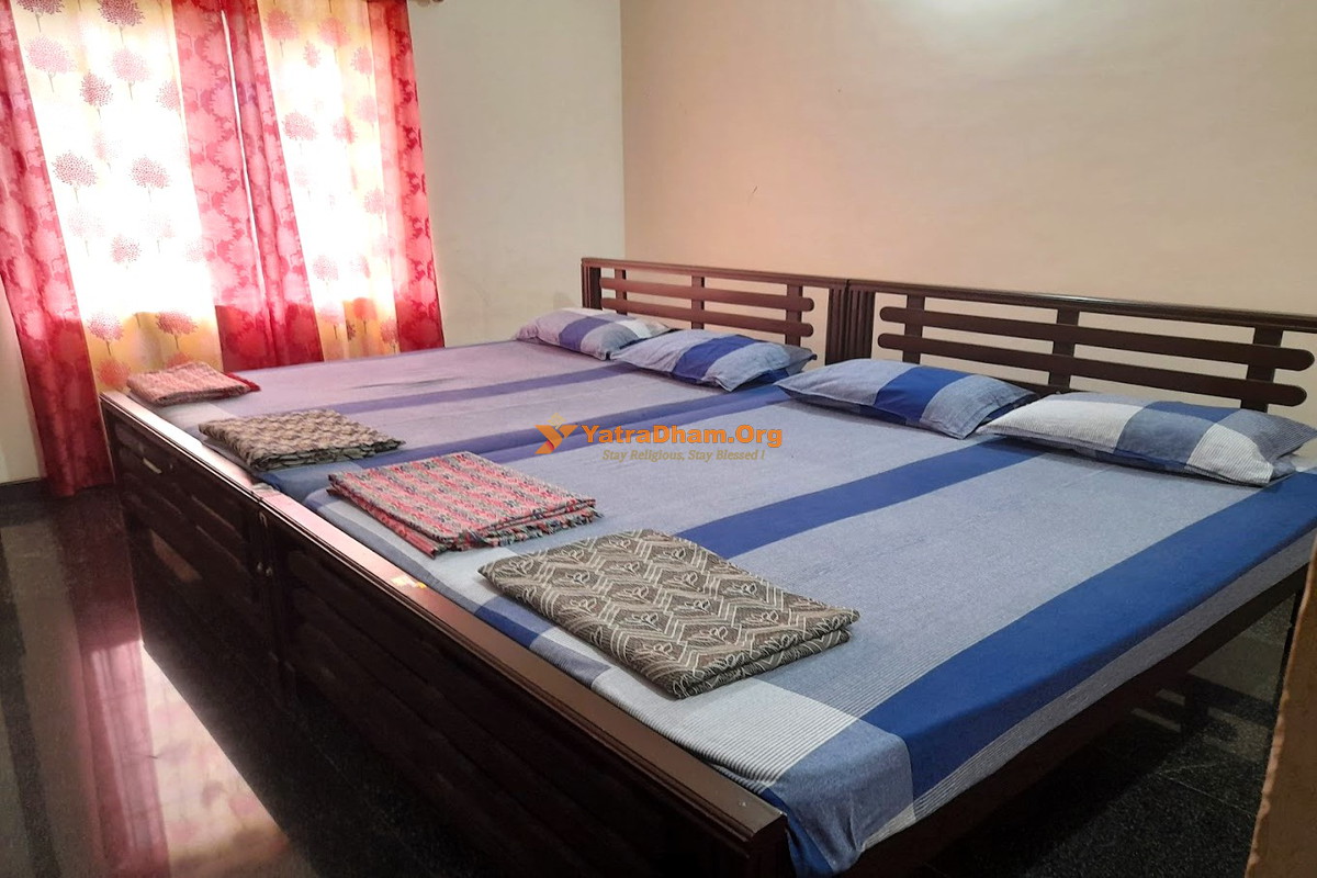 SSV Yathra Boarding and Lodging Dharmasthala 4 Bed Room