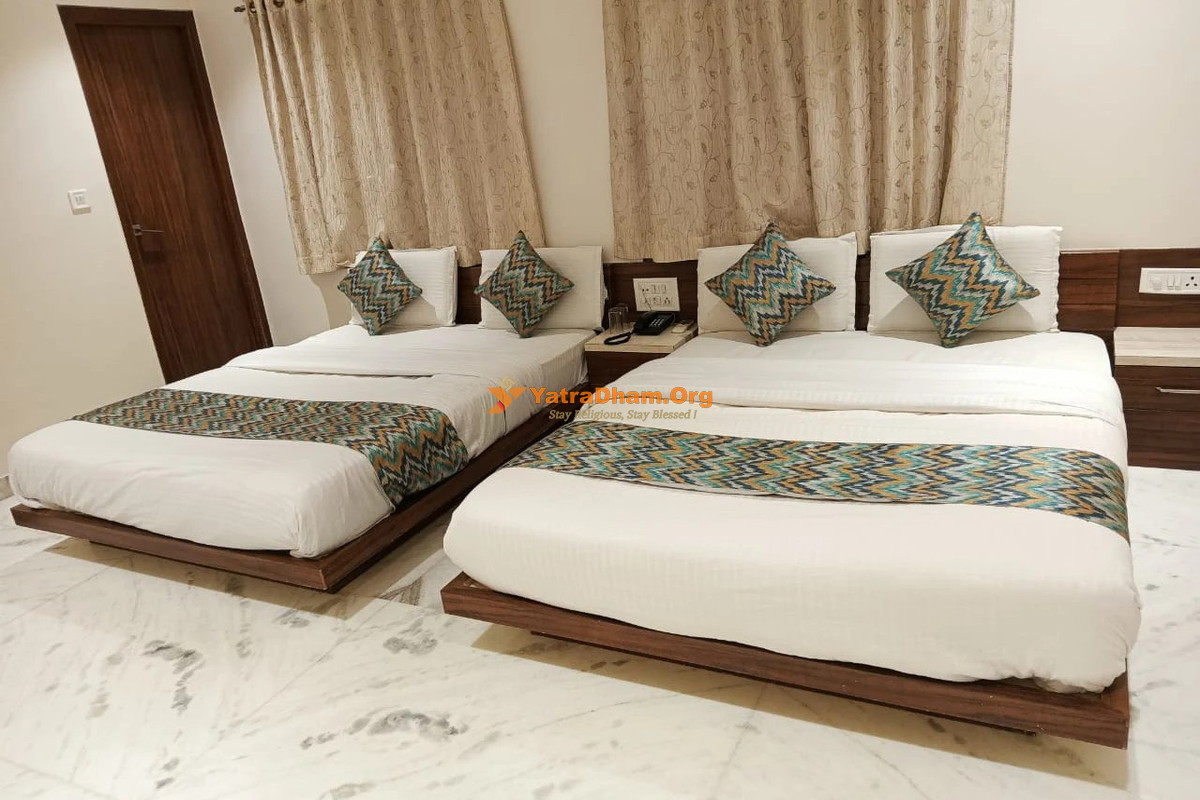 Hotel Shri Vithalesh Nathdwara 4 Bed Room