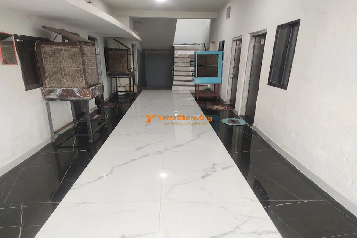 Kuber Bhandari Guest House Sehore Lobby