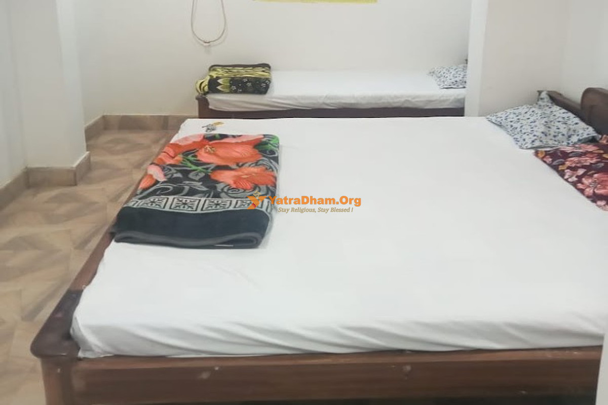 Maa Durga Ashram Deoghar Room