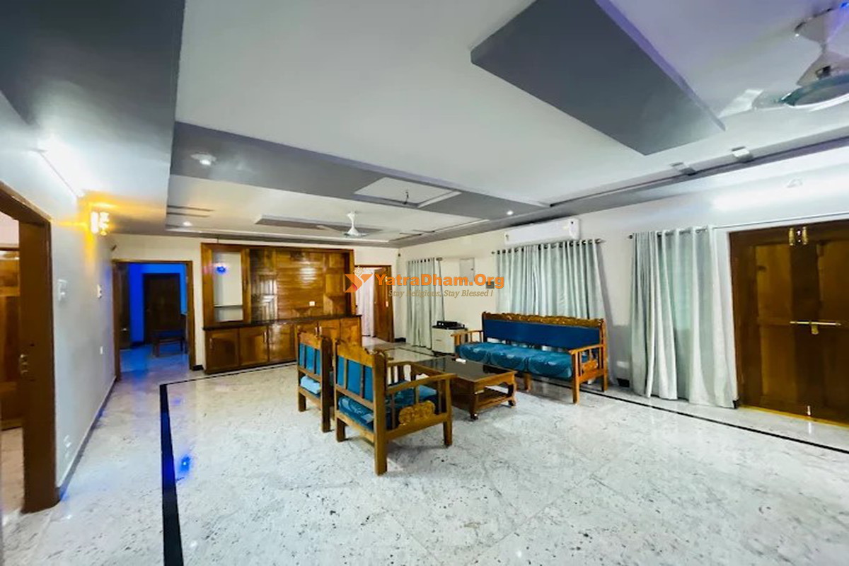 Sri Lakshmi Nilayam Rajahmundry 2 Bed AC Room