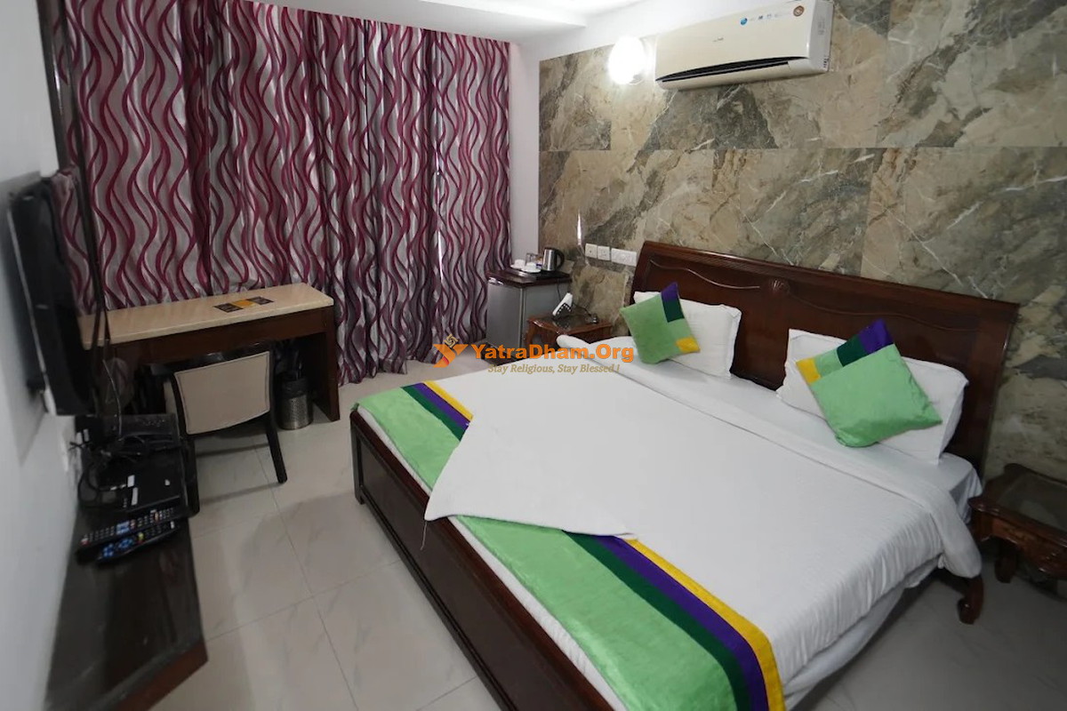 Hotel Sky 5 Panchkula 2 Bed Room