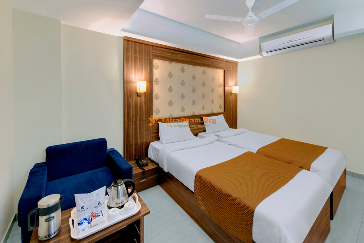 Hotel Shital Inn Ahmedabad (Vastrapur) 2 Bed Semi Deluxe AC Room