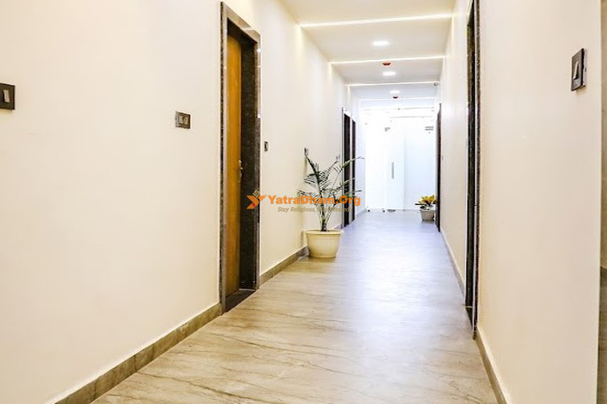 Hotel Vasudha Vrindavan Lobby