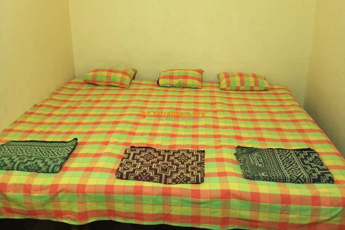 Sadguru Swami Krupa Bhakt Nivas Akkalkot 3 Bed Room