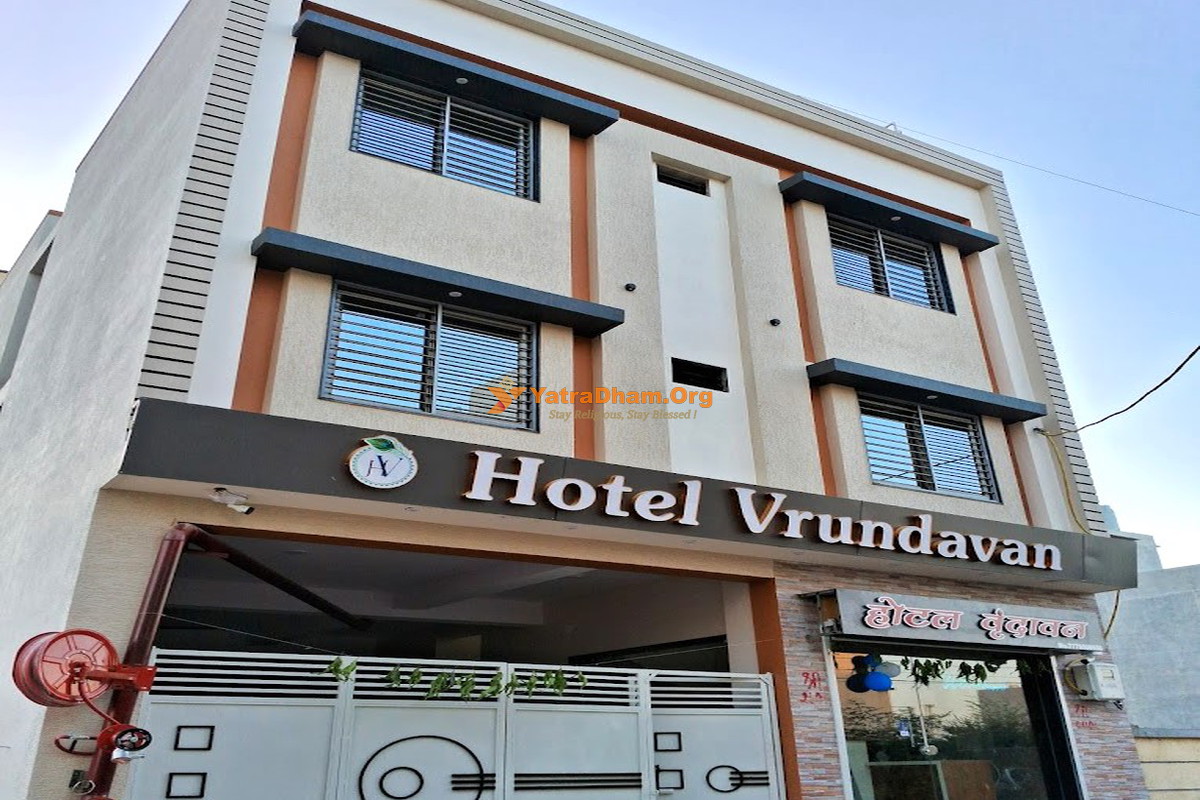 Hotel Vrundavan Dwarka Building