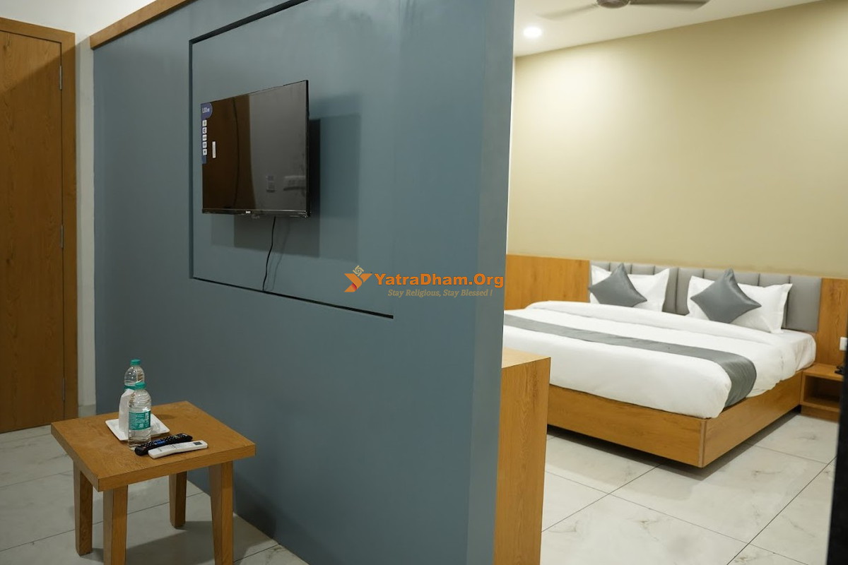 Hotel Amrut Inn Somnath 2 Bed Suite AC Room