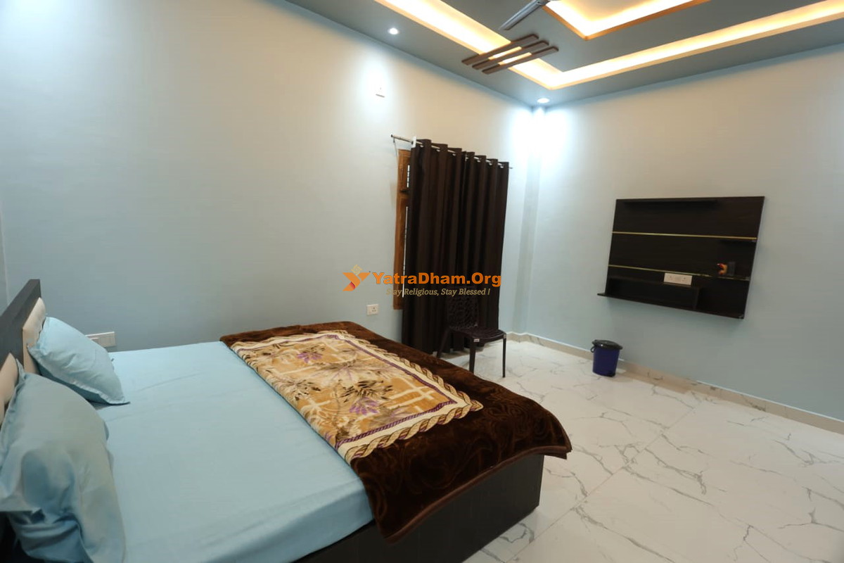 New Kaka Palace Ayodhya Room