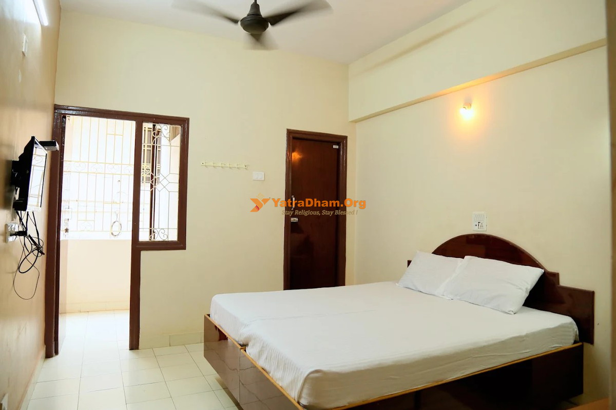 Sri Jawahar's Residency Palani 2 Bed Room