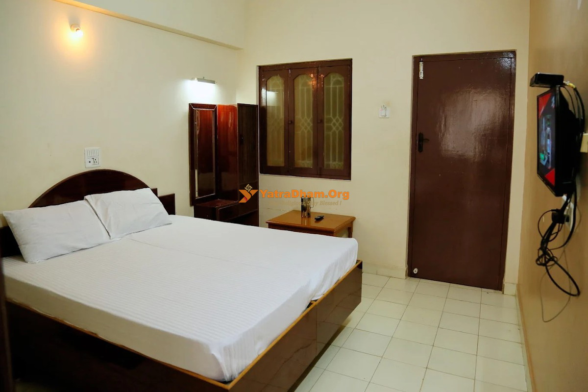 Sri Jawahar's Residency Palani 2 Bed Room