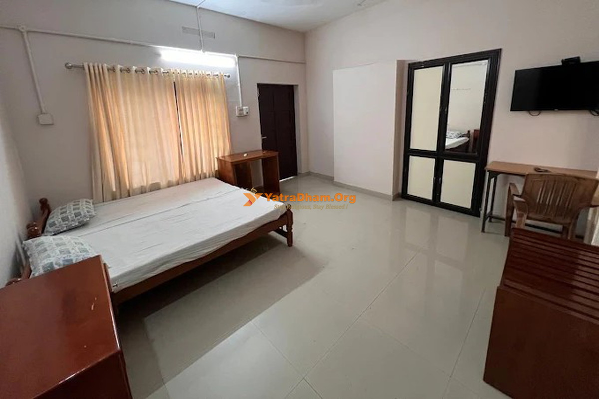 Ashtapadi Annexe Guruvayur Room