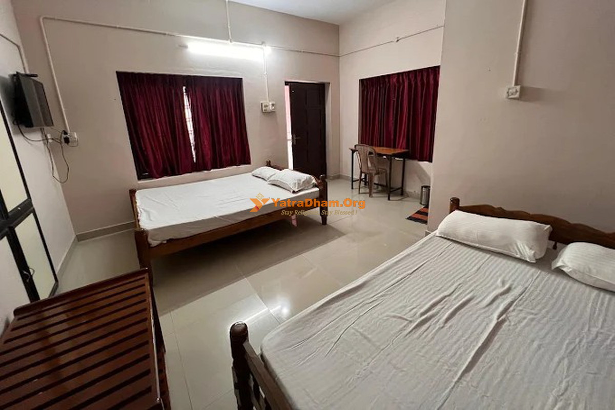 Ashtapadi Annexe Guruvayur Room