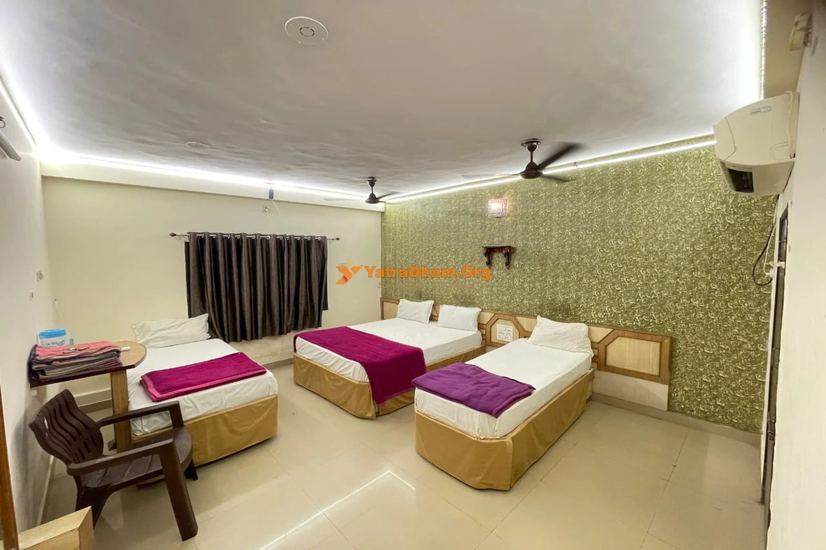 Hotel Shreeji Dwarka Room View