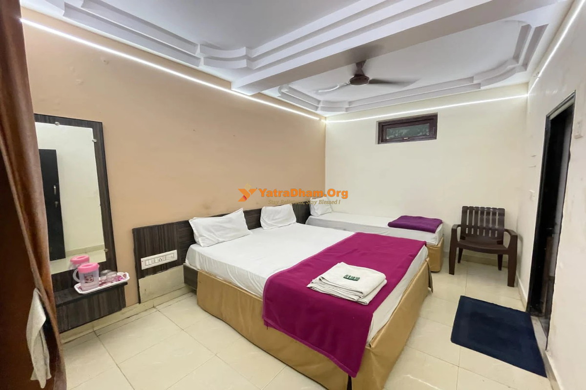 Hotel Shreeji Dwarka Room View