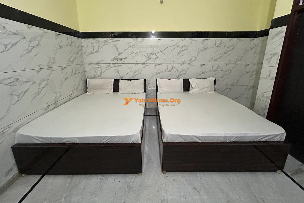 Hotel Vinayak Palace Mehandipur 4 Bed Room View