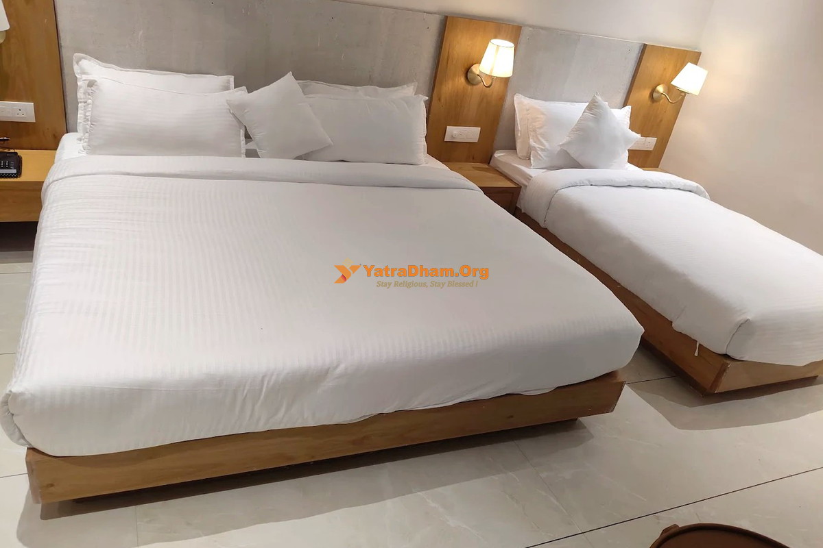 Hotel Premji Dwarka 2 Bed Room