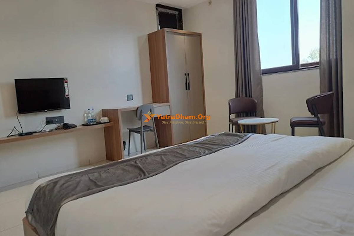 Hotel Sai Inn Satara 2 Bed Deluxe AC Room