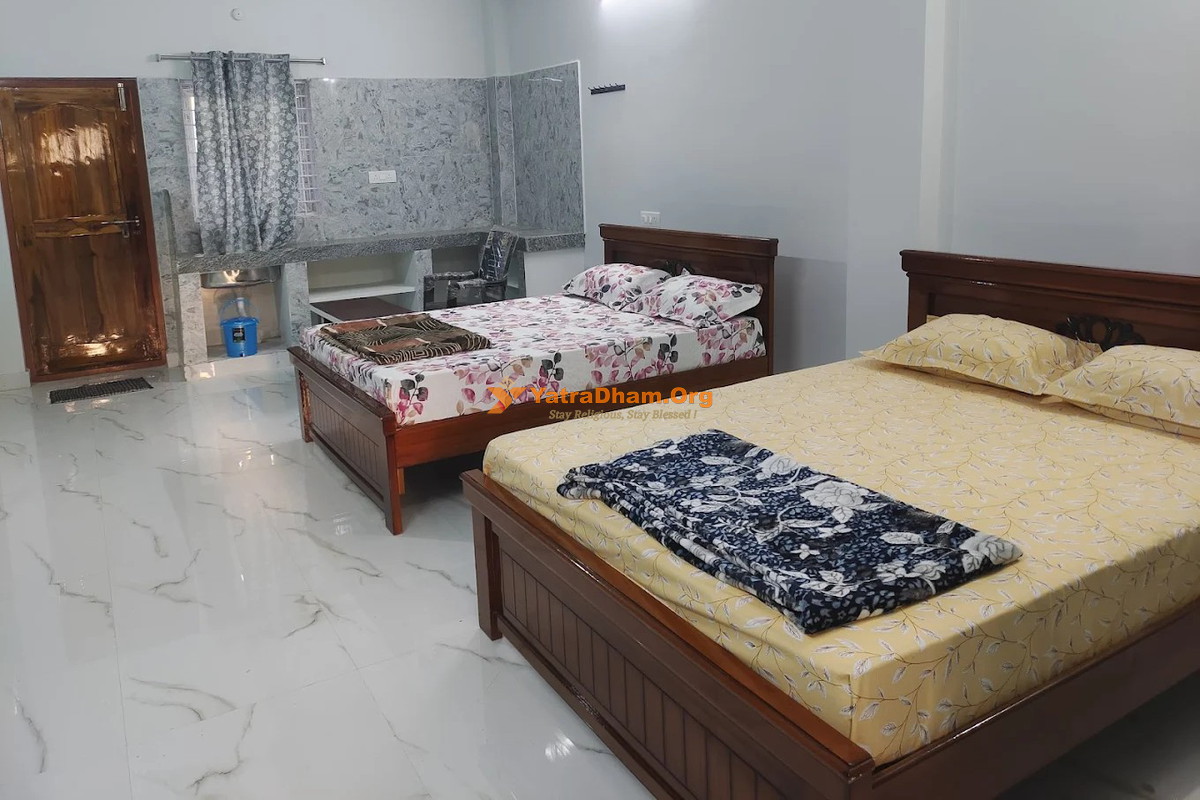 Trinetra Home Stay Srisailam (Sundipenta) 4 Bed Room