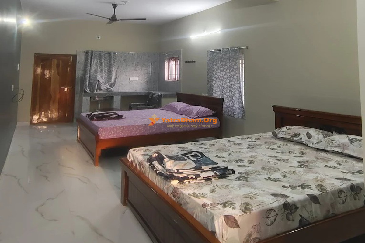 Trinetra Home Stay Srisailam (Sundipenta) 4 Bed Room