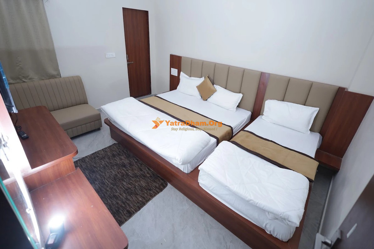 The Gripa Hotels Chitrakoot 3 Bed Room