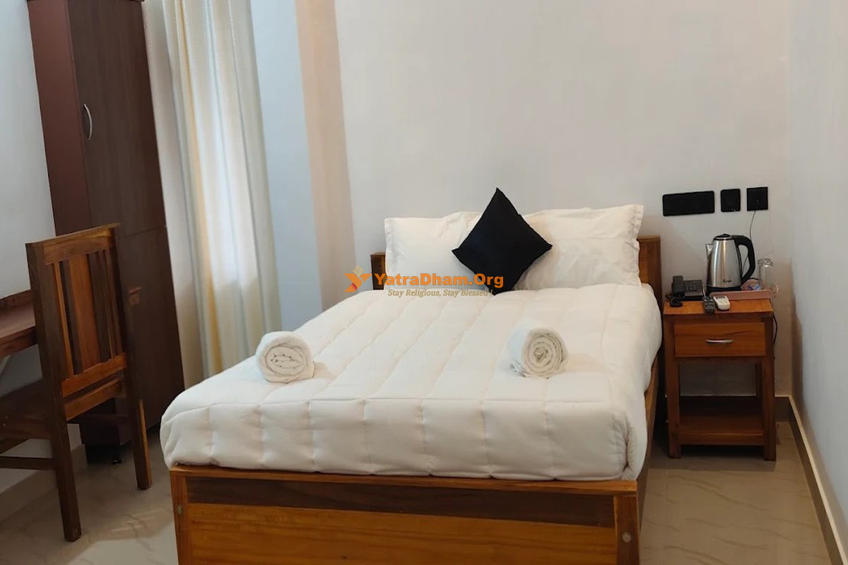 Ananthapuram Residency Thiruvananthapuram 2 Bed AC Room