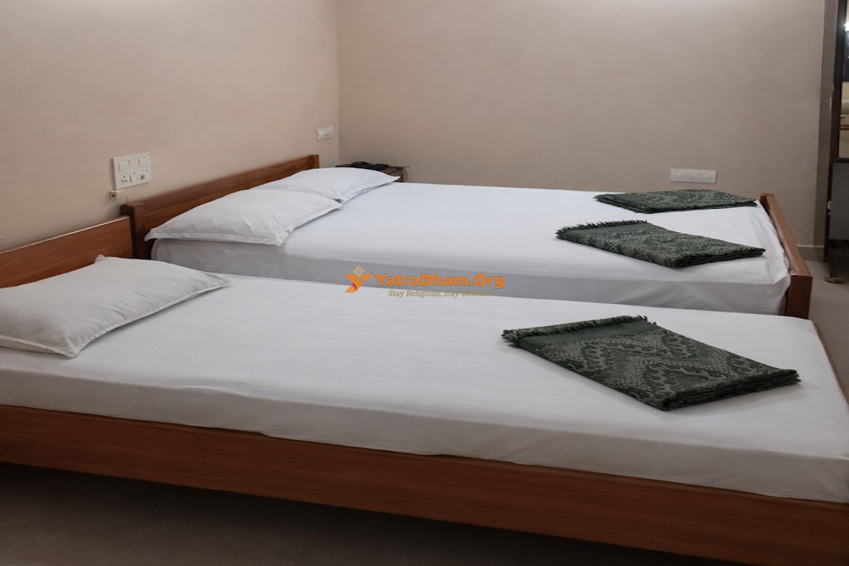 Vishaka Residency Lodge - Tiruchendur 4 Bed Room View