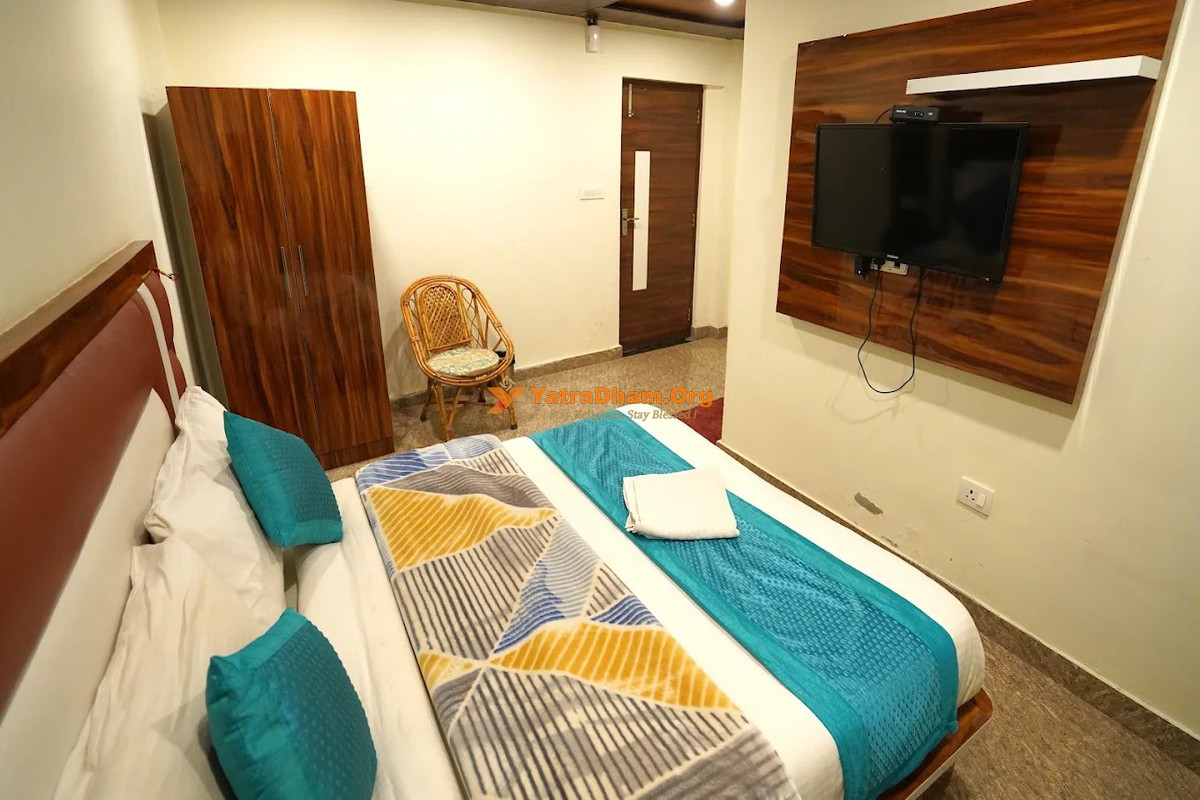 Hotel Divine Ganga Badrinath 2 Bed Room