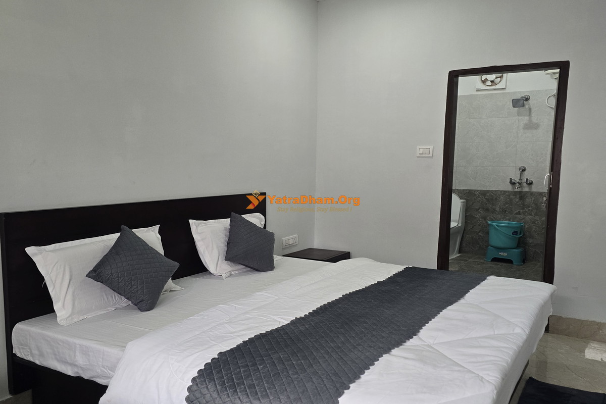 Hotel JPG Palace Sitapur Kedarnath 2 Bed Room View