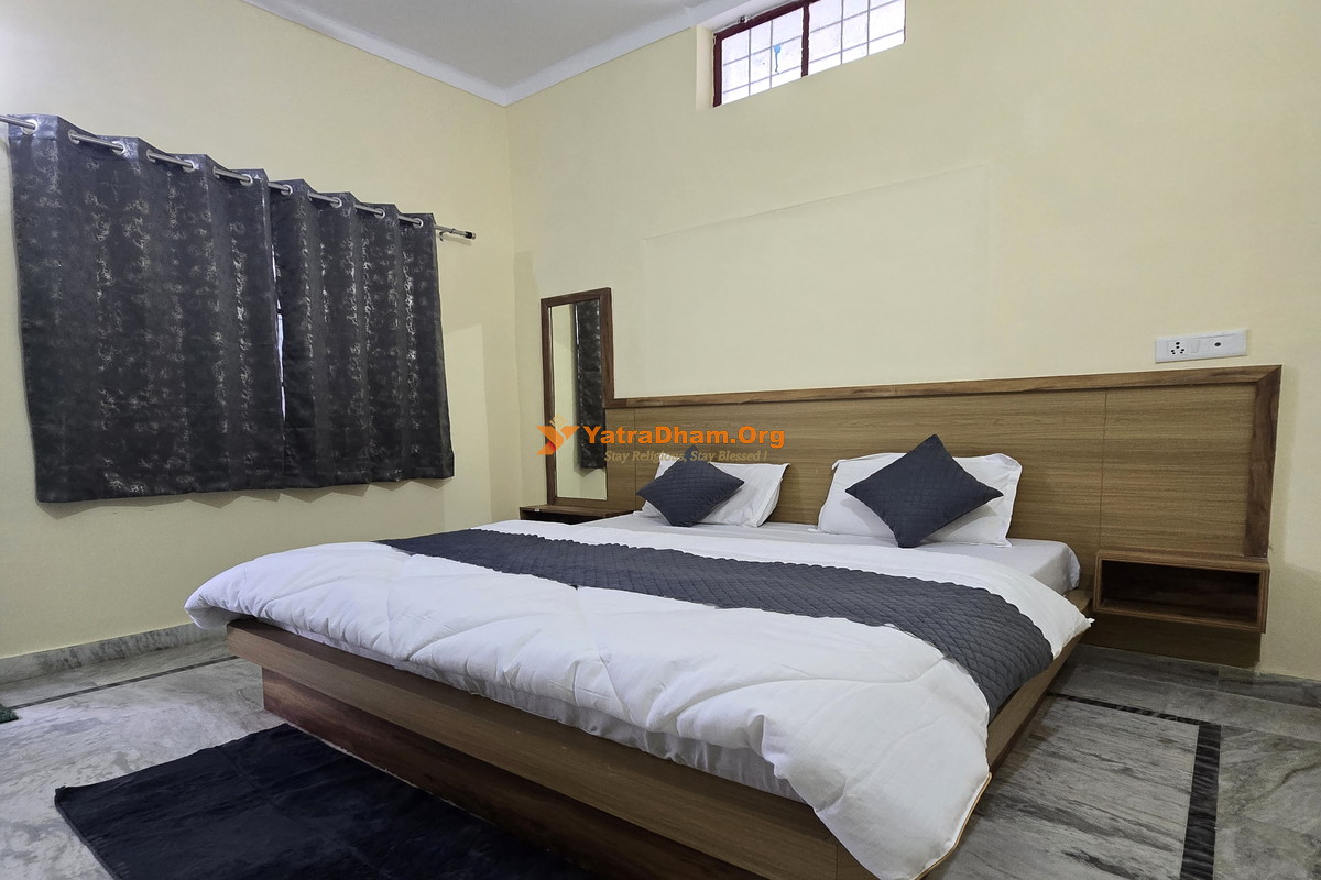 Hotel JPG Palace Sitapur Kedarnath 2 Bed Room View
