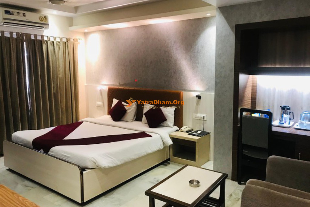 Hotel Pallavi Internatioanl - Kolkata 2 Bed Room View