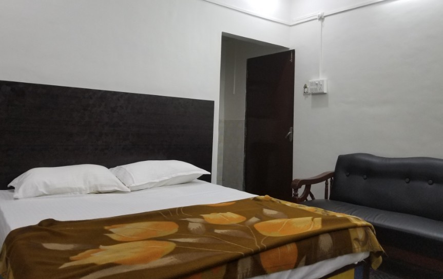 Vijay Shree Hotel And Lodging - Khopoli 2 Bed Room View