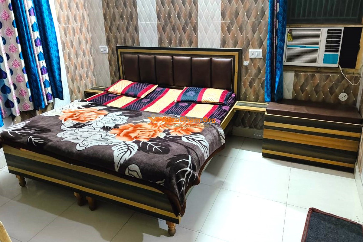 Swami Madhavdas Dharamshala Haridwar 2 Bed Room