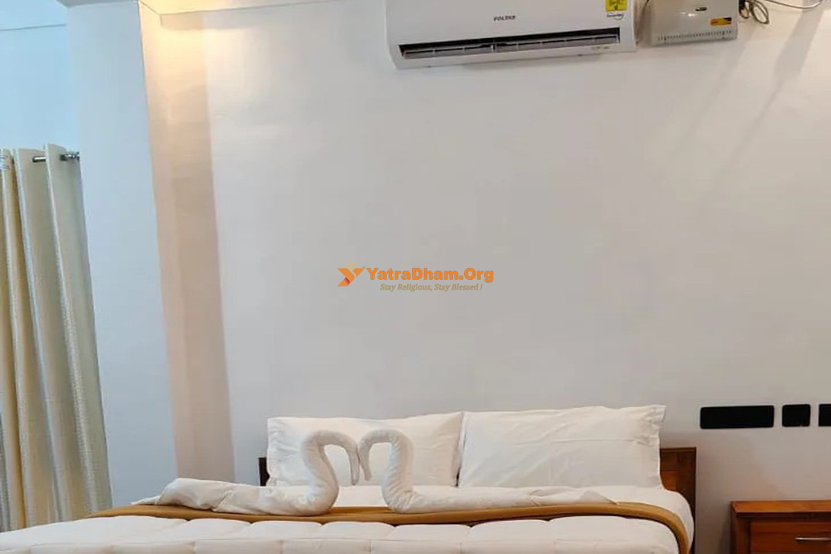 Ananthapuram Residency Thiruvananthapuram 2 Bed AC Room