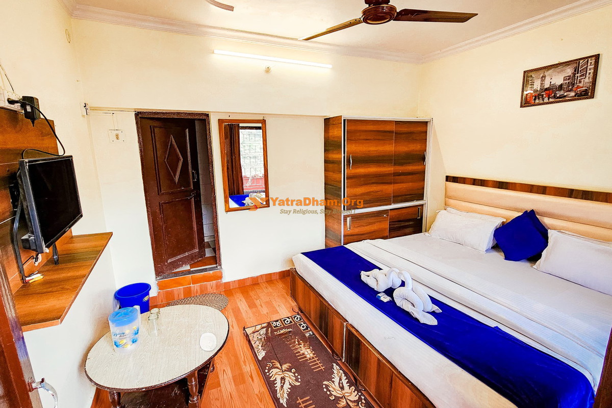 Hotel Heaven Chamoli 2 Bed Room