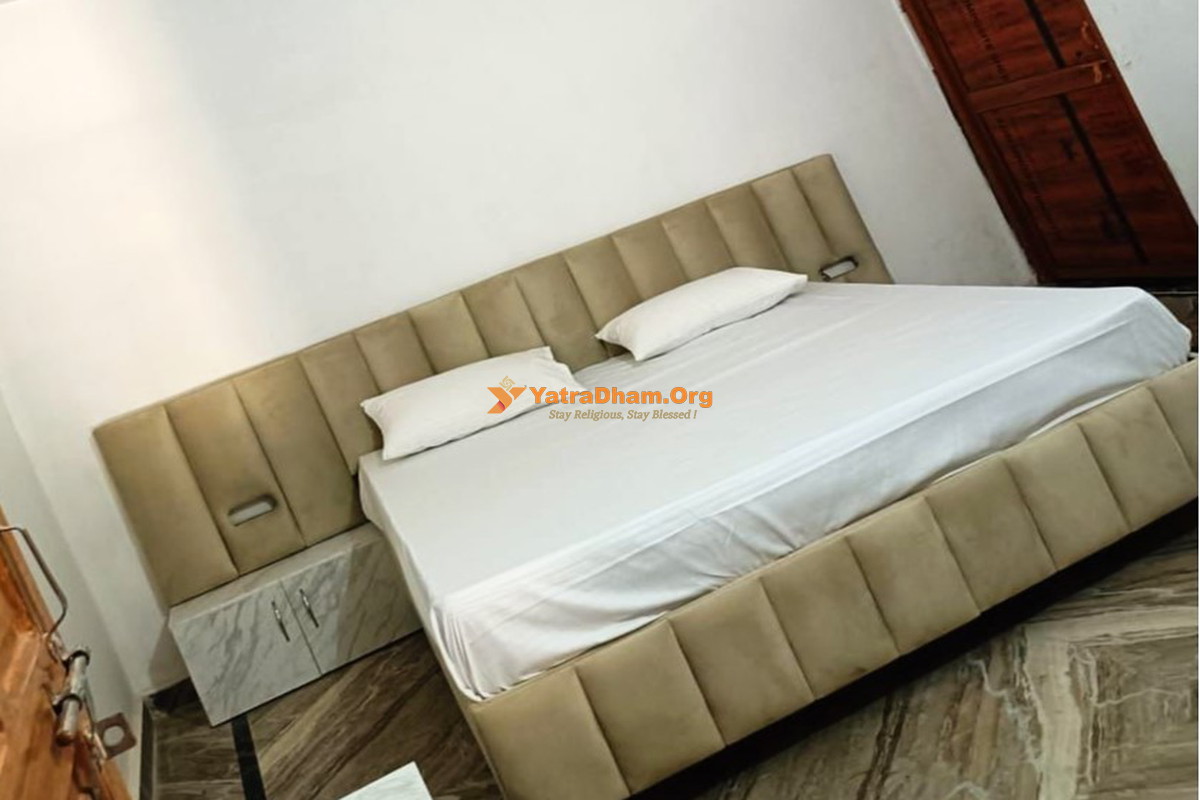 Shri Balaji Seva Trust Ayodhya 3 Bed Room