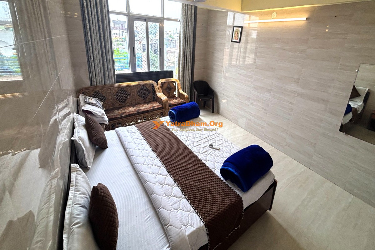 Sahajanand Wellness Rishikesh 2 Bed AC Premium Room