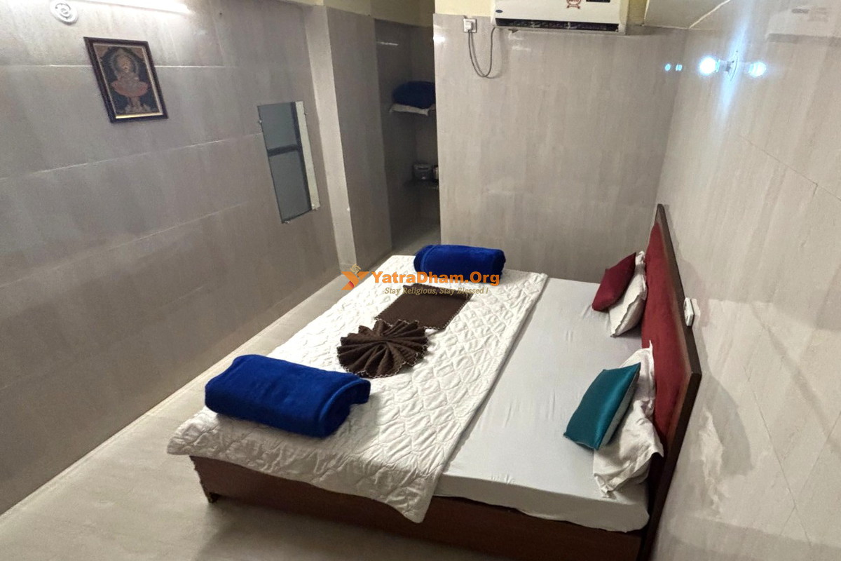 Sahajanand Wellness Rishikesh 2 Bed AC Room (Family Only) Room