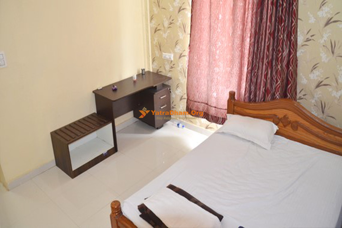 ISKCON Guest House (Hubli-Dharwad) Rayapur Room