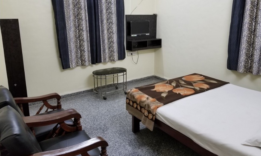 Vijay Shree Hotel And Lodging - Khopoli 2 Bed Room View