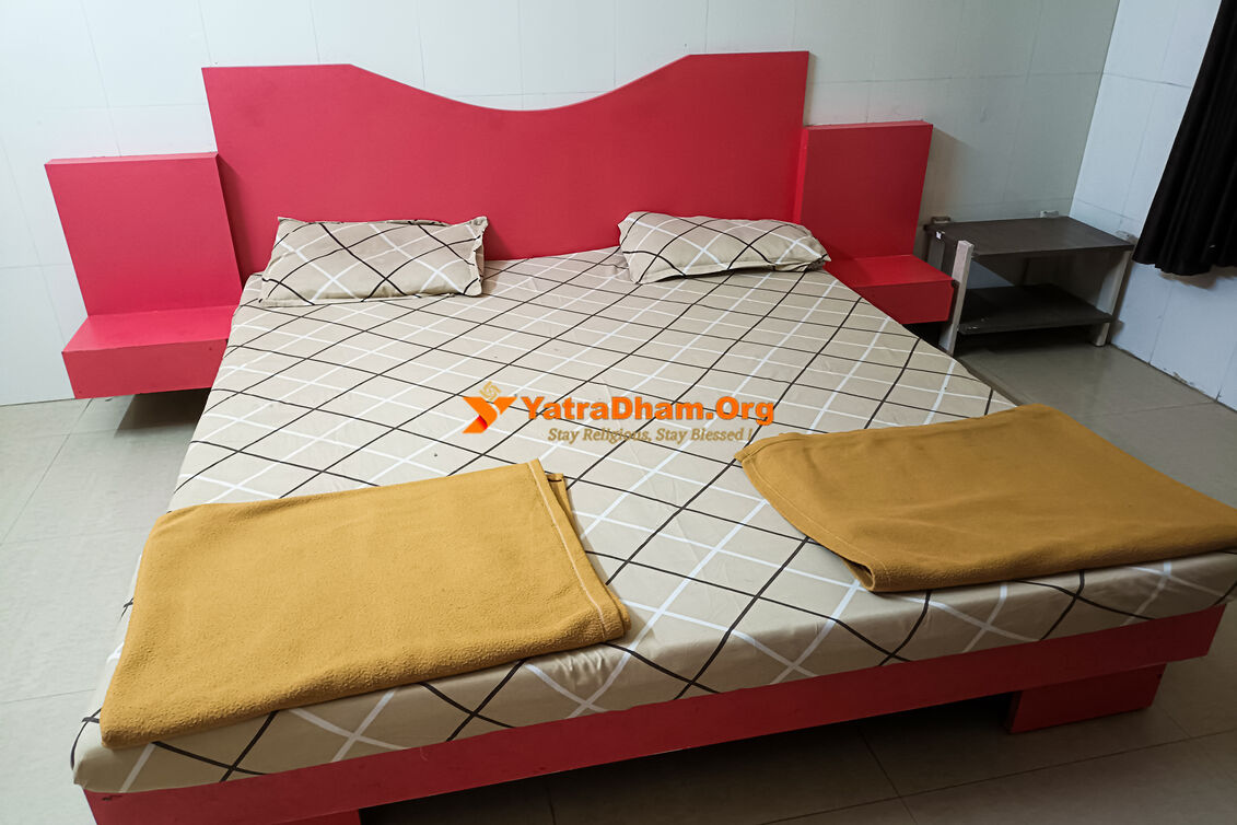 Yatrik Nivas Dwarka 2 Bed Room