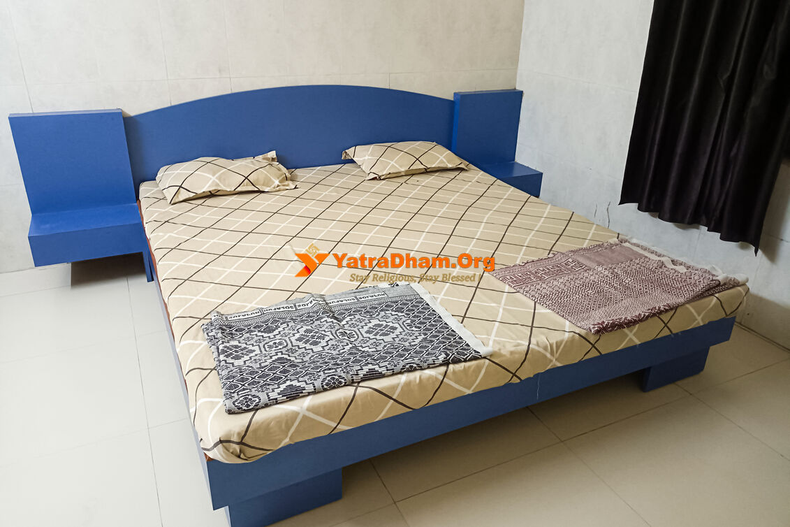 Yatrik Nivas Dwarka 2 Bed Room