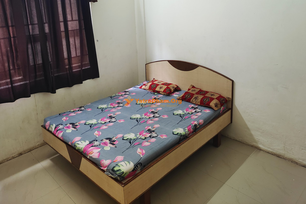 Shri Sagar Bhuvan Dharamshala Dwarka 2 Bed Room