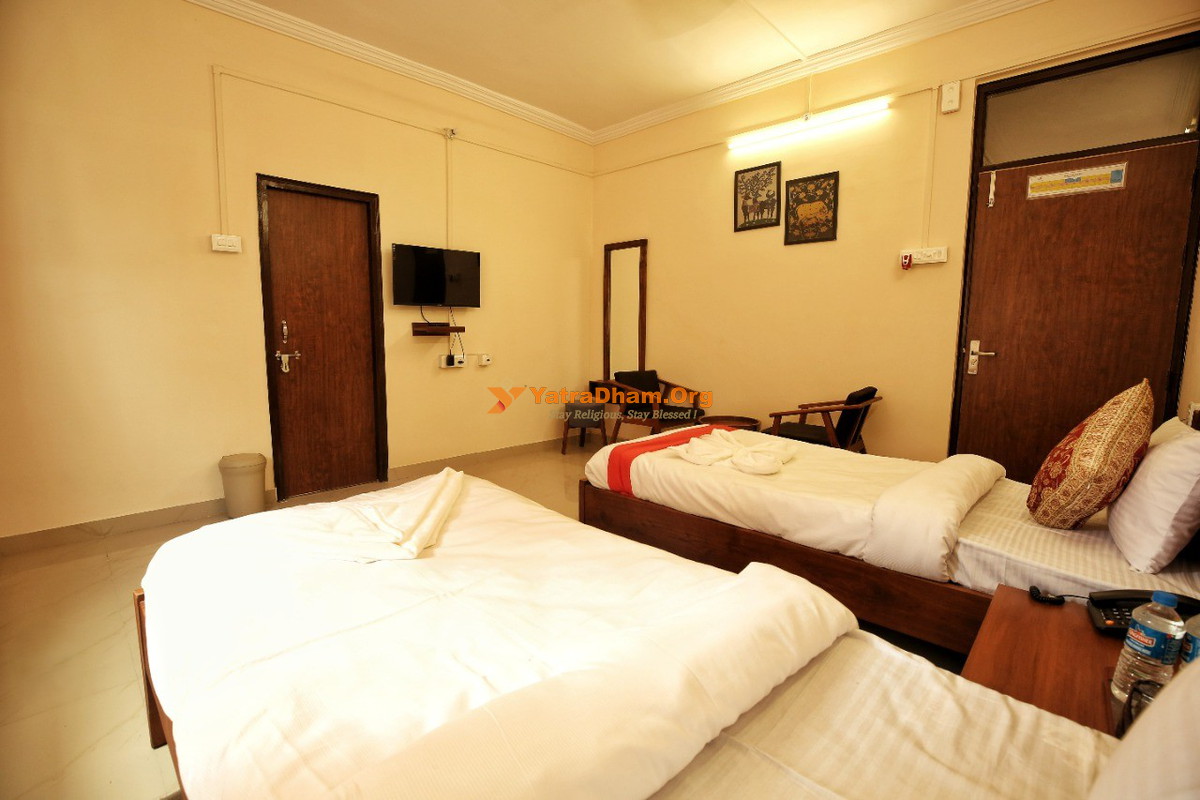 Dwarka Kunj Vrindavan Room
