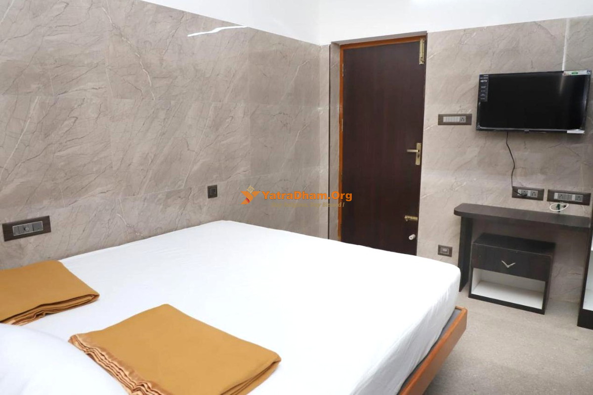 Viruksham Residency Palani 2 Bed Non AC Room