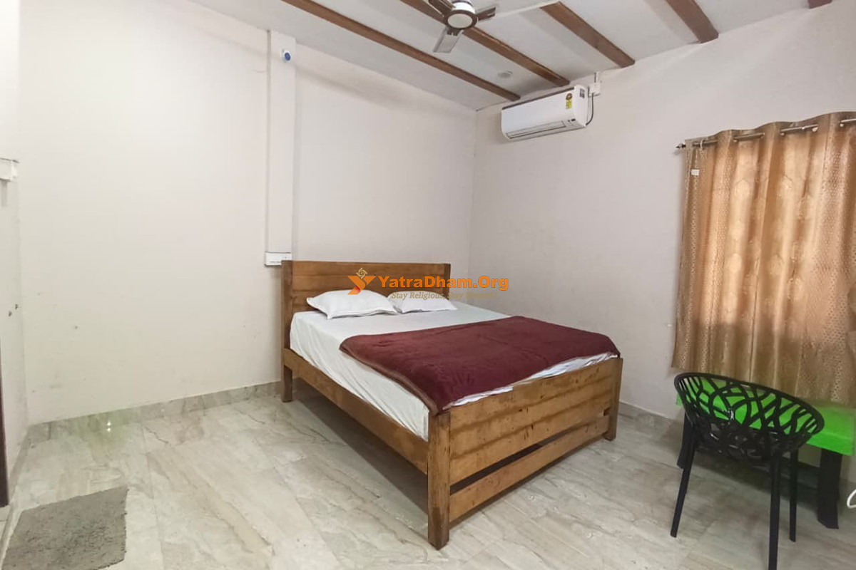 Surya Residency Yadagirigutta Room View