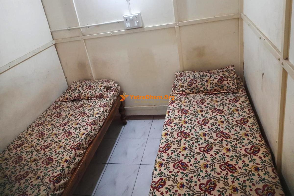 UK Yatri Niwas Udupi 2 Bed Room