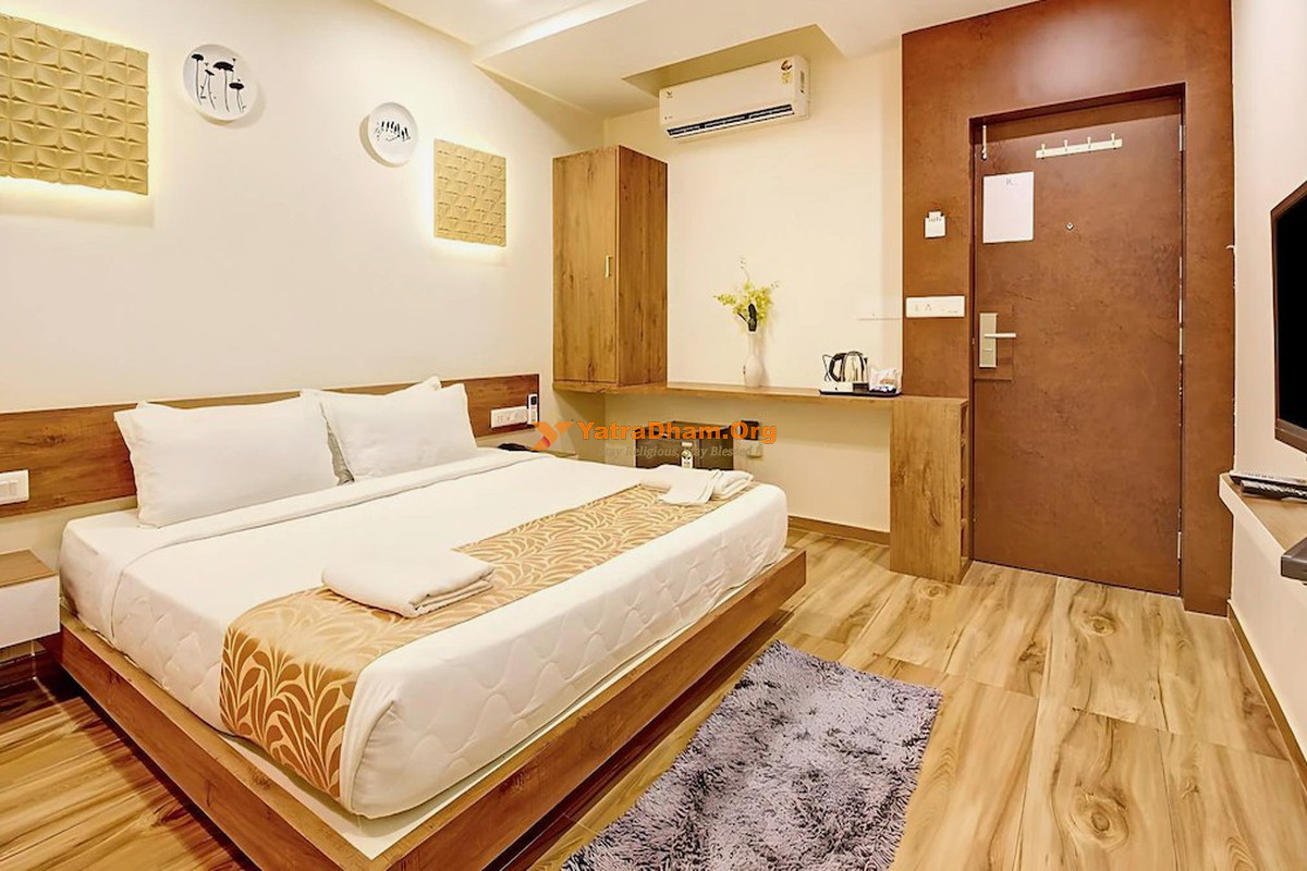 The Grand Raveta Patan Room