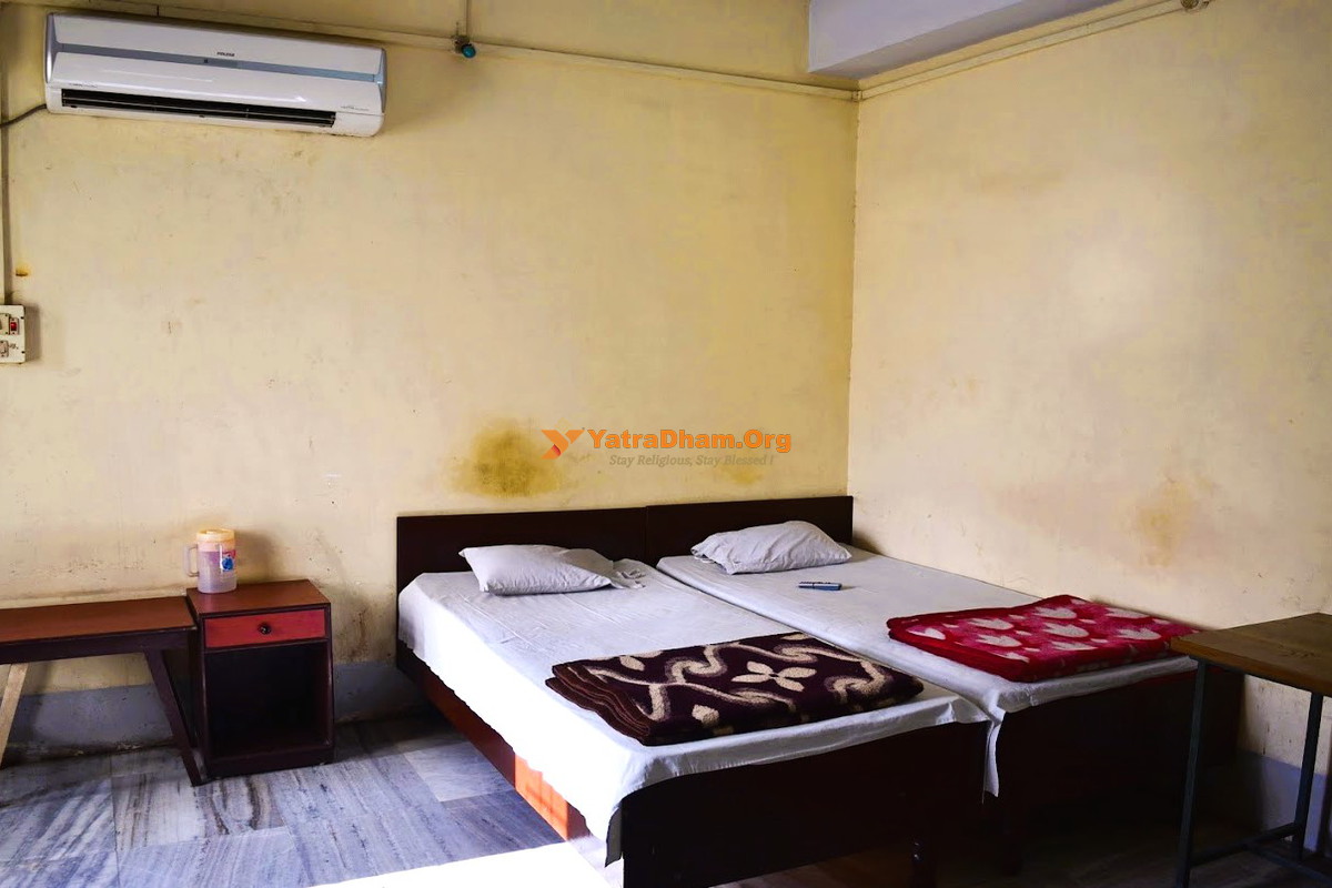 Surajmal Juharmal Sanganeria Dharamsala Guwahati Room