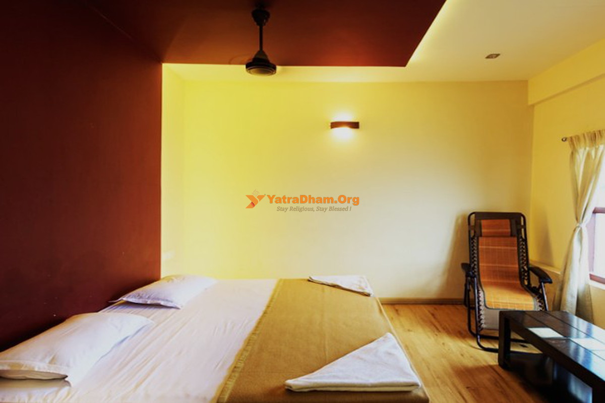 Haritha Coconut Country Resort (APTDC) Dindi Room