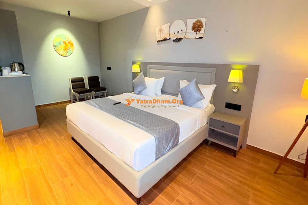 The Grand Raveta Patan Room